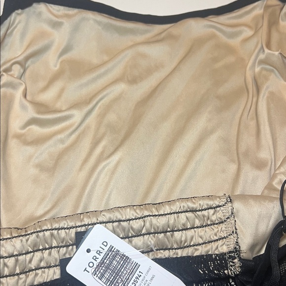 Torrid Black Lace Corset Bustier Top Boned Sheer Lace Y2K Going Out Top Sz 2X - Picture 8 of 10